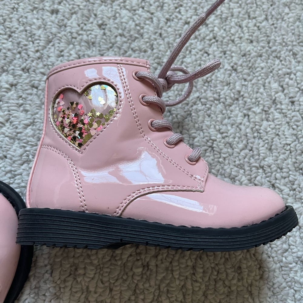 Pink toddler booties size 7